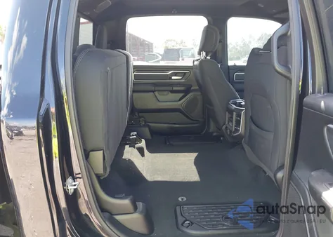 2022 Ram 1500 Big Horn 4X2 5'7 Box z USA, uszkodzony, nr VIN 1C6RREFT2NN194673